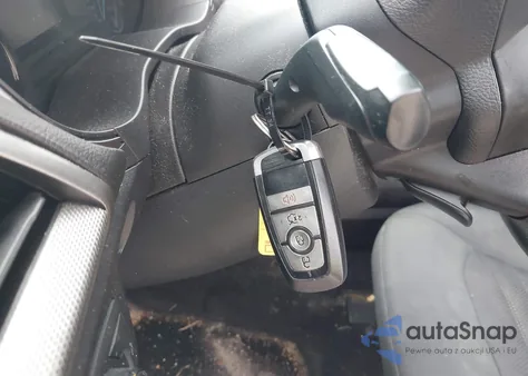 2017 Ford Fusion Se z USA, uszkodzony, nr VIN 3FA6P0HD9HR250156